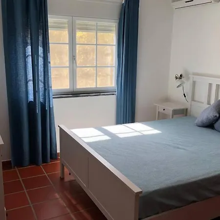 Golf, & Pool House * Amoreira (Leiria)