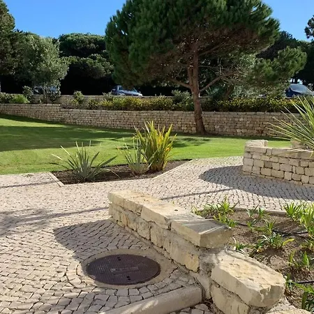 Apartment Golf, & Pool House Amoreira (Leiria)
