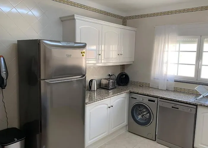 Apartament Golf, & Pool House Amoreira (Leiria)