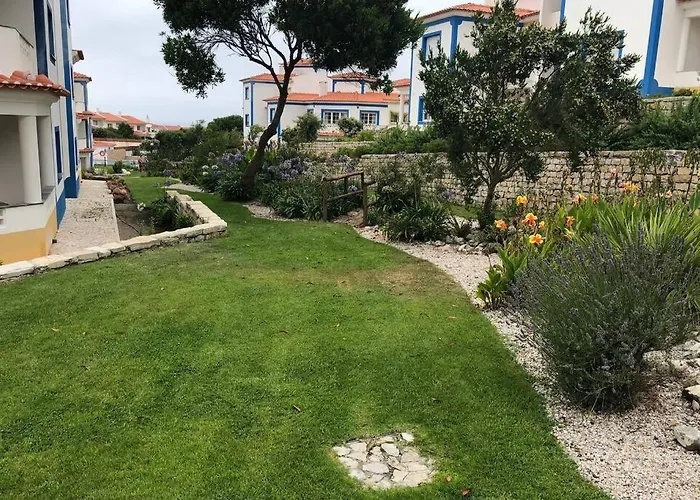 Golf, & Pool House * Amoreira (Leiria)